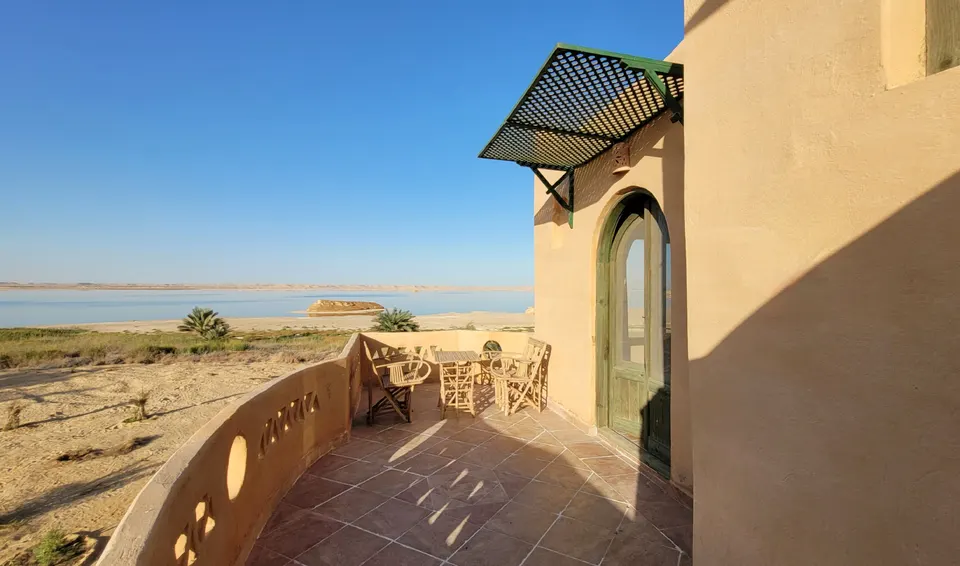 A terrace overlooking the lake · Panorama